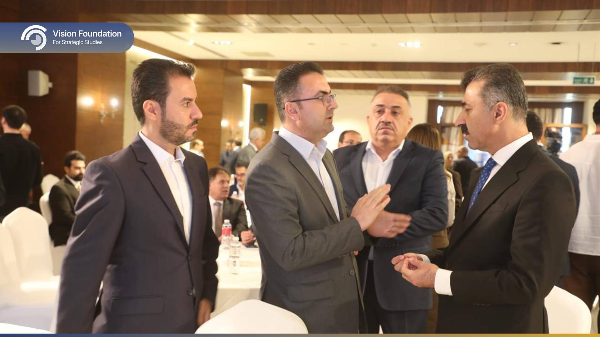 azaraty awadankrdnawa u vision-7
